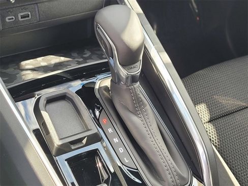 New 2026 GMC Canyon Elevation image 17