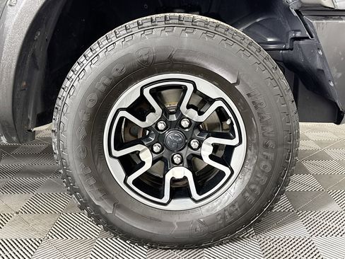 Used 2018 RAM 1500 Rebel w/ Luxury Group image 31