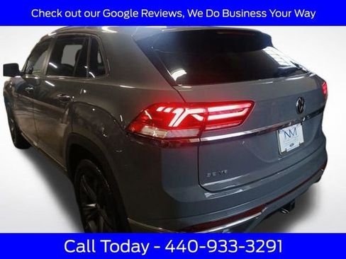Used 2021 Volkswagen Atlas Cross Sport SE w/ Panoramic Sunroof Package image 18