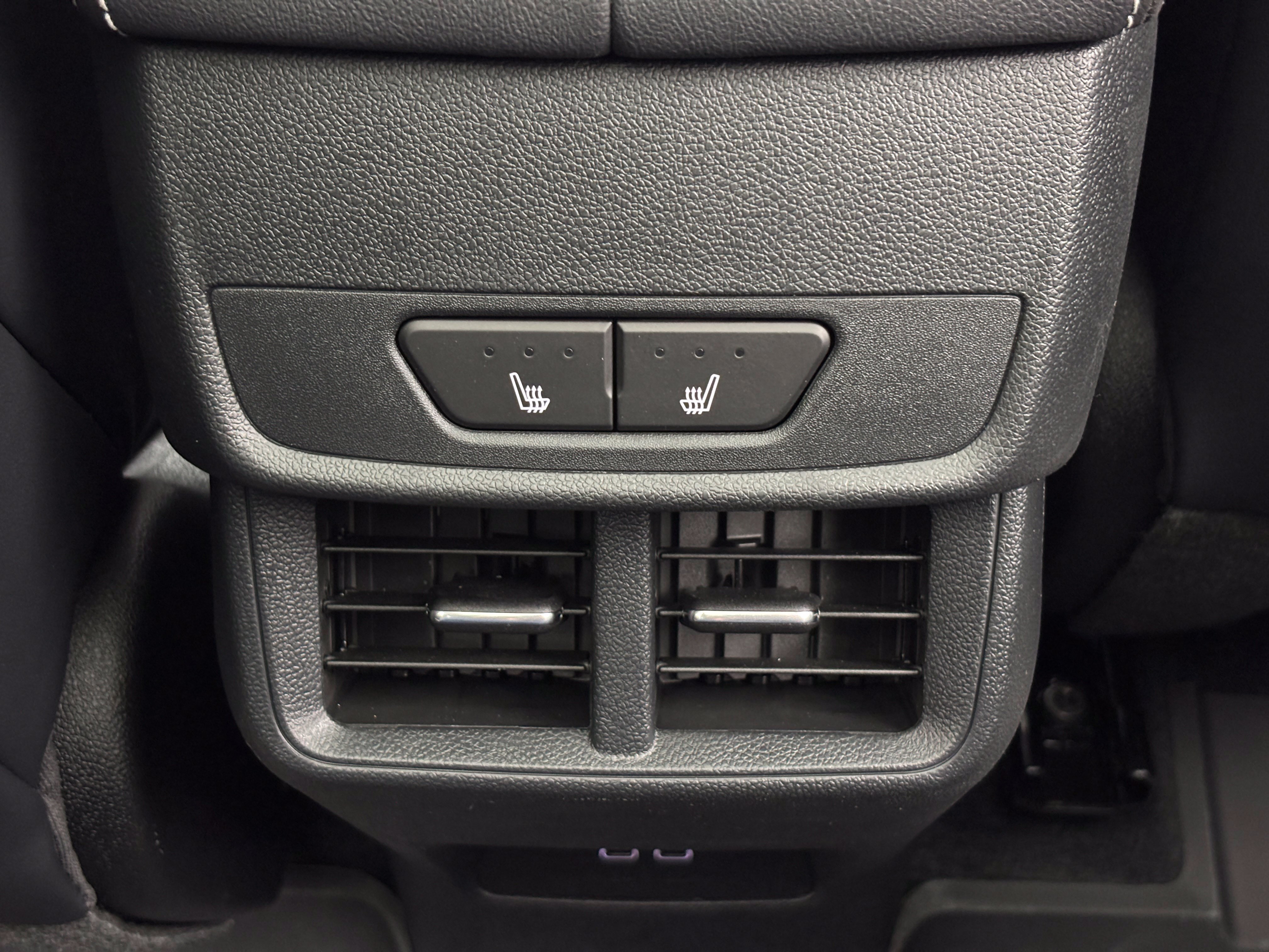 New 2027 GMC Terrain Denali w/ LPO, Floor Liner Package AWD/4WD image 8