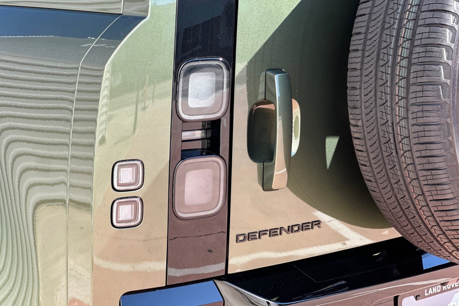 New 2026 Land Rover Defender 110 S AWD/4WD image 27