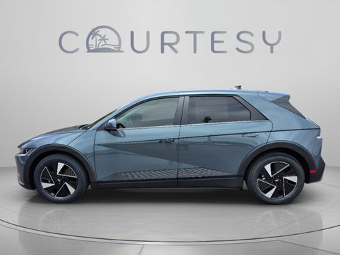 New 2026 Hyundai Ioniq 5 SE AWD/4WD image 2
