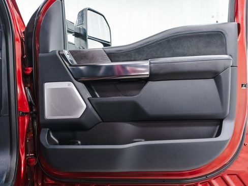 Used 2025 Ford F250 Platinum w/ FX4 Off-Road Package image 36