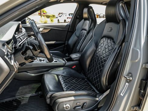 Used 2019 Audi S4 Premium Plus w/ Premium Plus Package AWD/4WD image 44