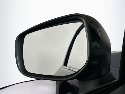 Used 2018 Subaru Outback 2.5i Premium image 16