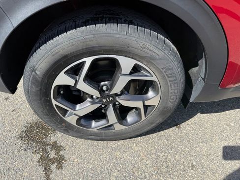 Certified 2022 Kia Sportage LX FWD image 16