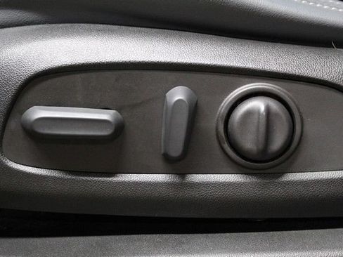 Certified 2023 Buick Enclave Essence w/ Experience Buick Package FWD image 19