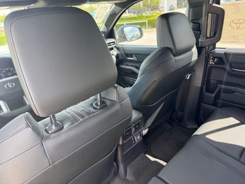 New 2026 Toyota 4Runner Limited AWD/4WD image 20
