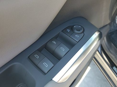 New 2026 Chevrolet Traverse LT w/ Midnight/Sport Edition FWD image 22