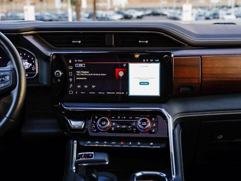 Used 2024 GMC Sierra 1500 Denali Ultimate image 16