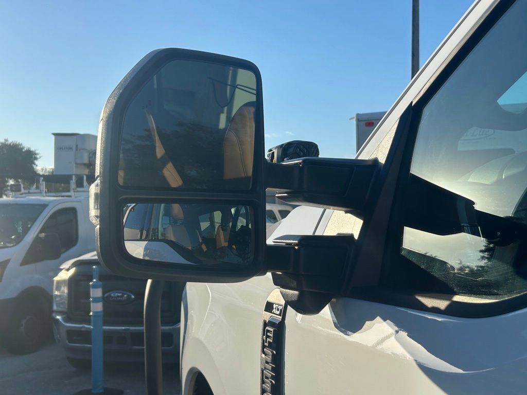 New 2026 Ford F250 XLT w/ XLT Premium Package AWD/4WD image 16