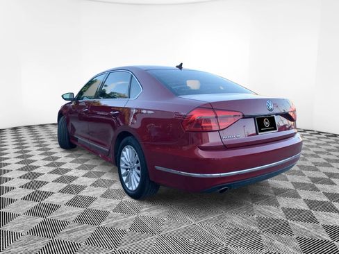 Used 2016 Volkswagen Passat 1.8T SE image 8