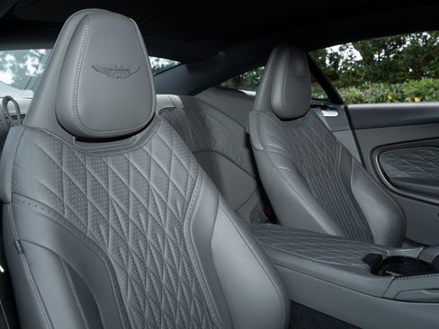 Used 2024 Aston Martin DB12 Coupe RWD image 9