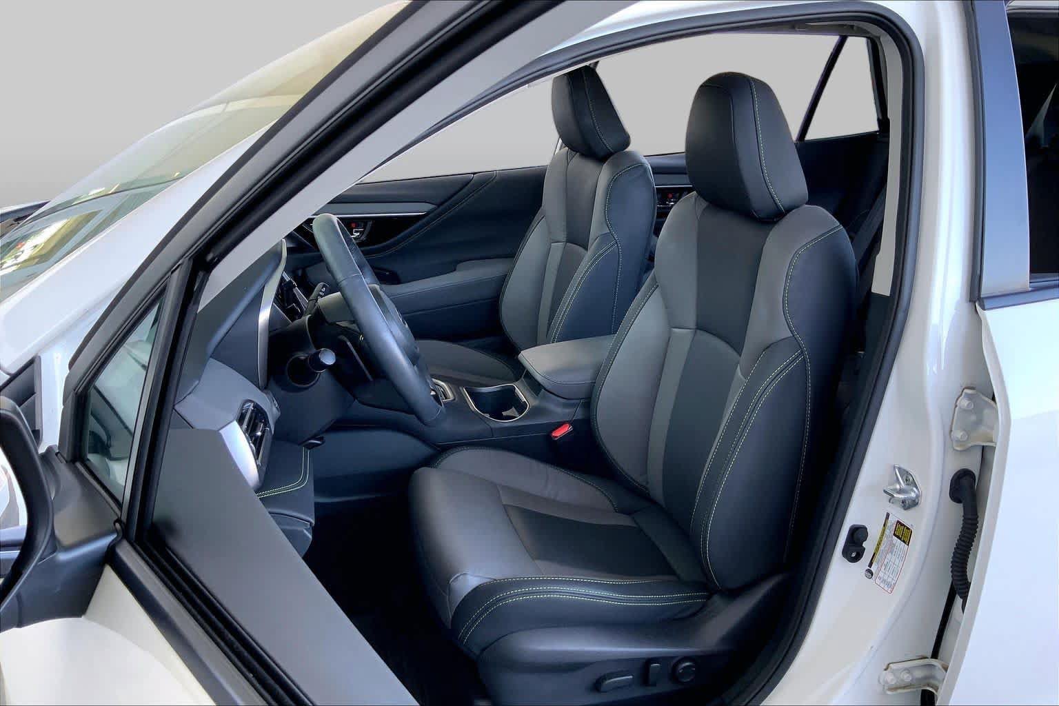 Used 2025 Subaru Outback Onyx Edition AWD/4WD image 8