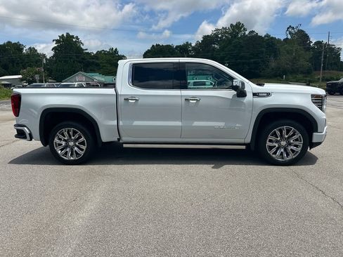 New 2026 GMC Sierra 1500 Denali w/ Denali Reserve Package AWD/4WD image 6