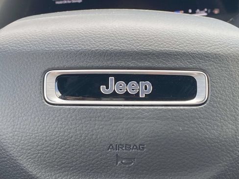 New 2026 Jeep Grand Cherokee Limited w/ Limited Altitude Package RWD image 30
