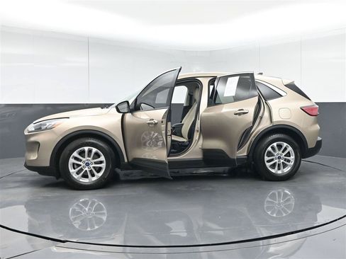 Used 2021 Ford Escape SE w/ Cold Weather Package FWD image 40
