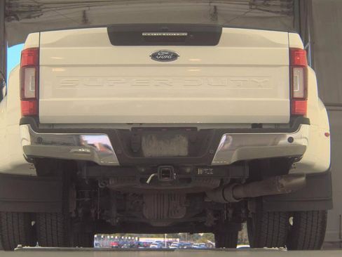 Used 2021 Ford F350 Lariat w/ Lariat Ultimate Package AWD/4WD image 7