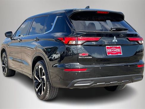 Used 2022 Mitsubishi Outlander ES image 4