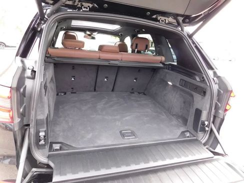 Used 2022 BMW X5 xDrive40i AWD/4WD image 11