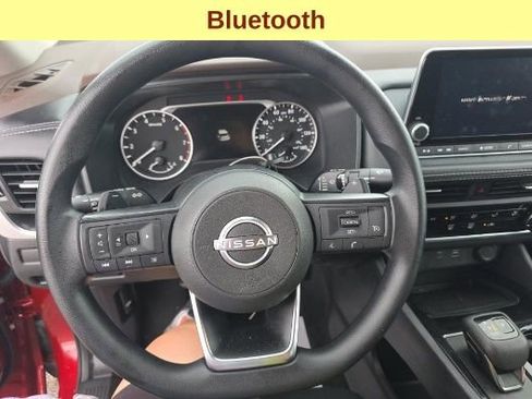 Used 2023 Nissan Rogue S AWD/4WD image 11