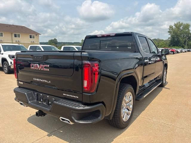 Used 2023 GMC Sierra 1500 Denali AWD/4WD image 3