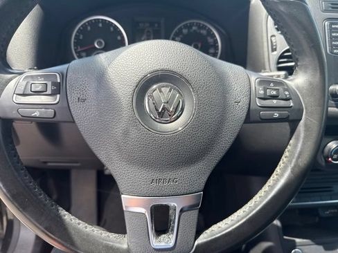 Used 2016 Volkswagen Tiguan SE AWD/4WD image 24