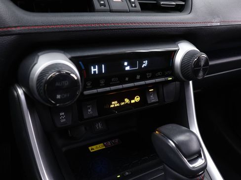 Used 2024 Toyota RAV4 XSE image 9