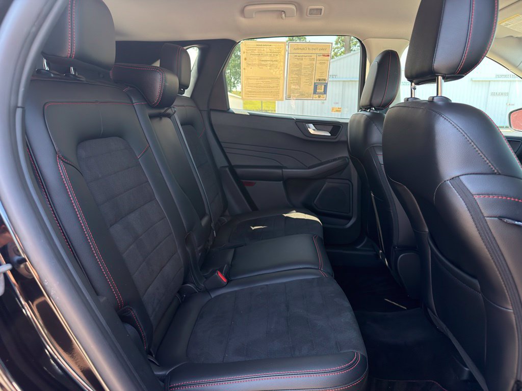 Used 2022 Ford Escape SEL w/ SEL Stealth AWD Package image 21