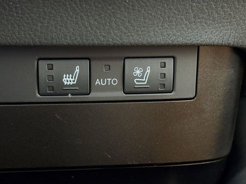 Certified 2025 Lexus ES 350 w/ Premium Package image 21