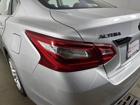 Used 2016 Nissan Altima 2.5 S w/ Power Driver Seat Package image 28