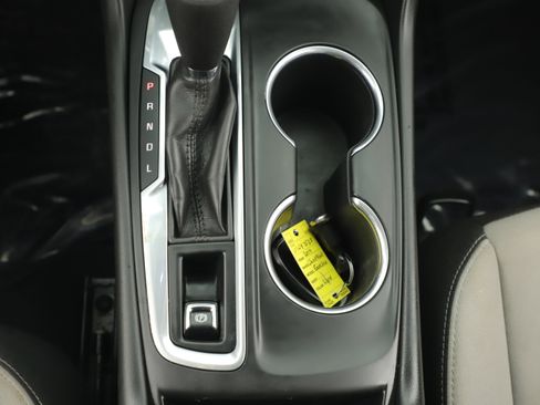 Used 2019 Chevrolet Equinox LS w/ LS Convenience Package image 4