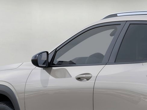 New 2026 Chevrolet Trax ACTIV w/ Sunroof Package FWD image 12