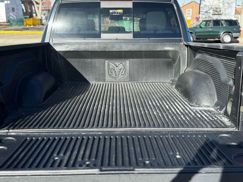 Used 2017 RAM 1500 Big Horn image 9