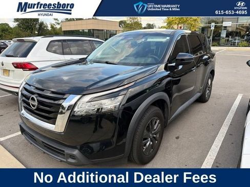 Used 2022 Nissan Pathfinder S FWD image 1
