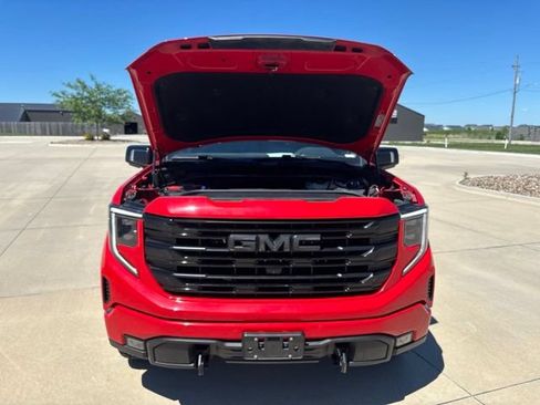 Used 2022 GMC Sierra 1500 Elevation w/ Elevation Premium Package AWD/4WD image 43