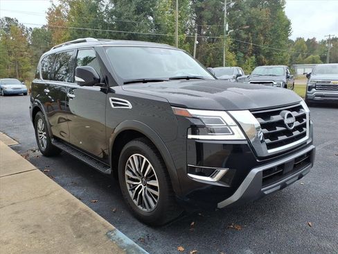 Used 2024 Nissan Armada SL w/ Cargo Package image 3