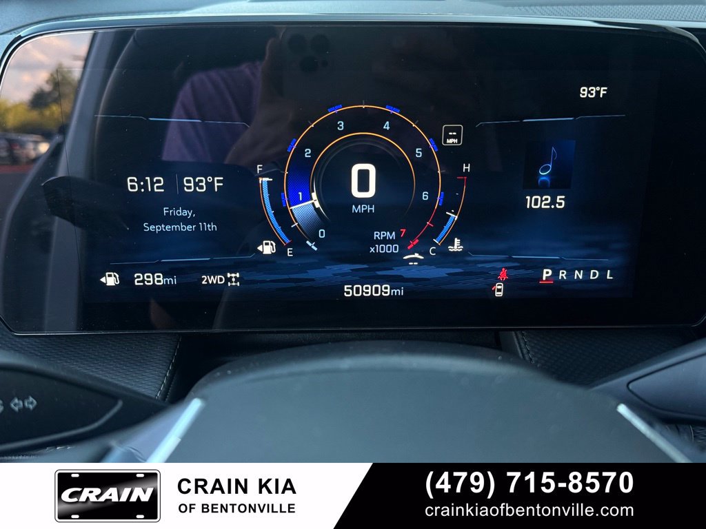 Used 2025 Chevrolet Equinox LT AWD/4WD image 14