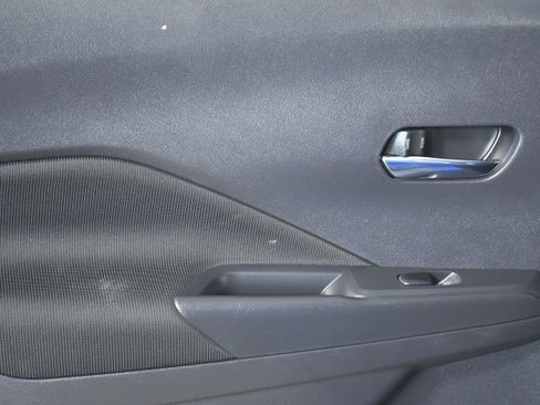 Used 2023 Nissan Kicks SV image 23