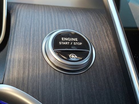 Used 2026 Mercedes-Benz GLC 300 4MATIC image 19