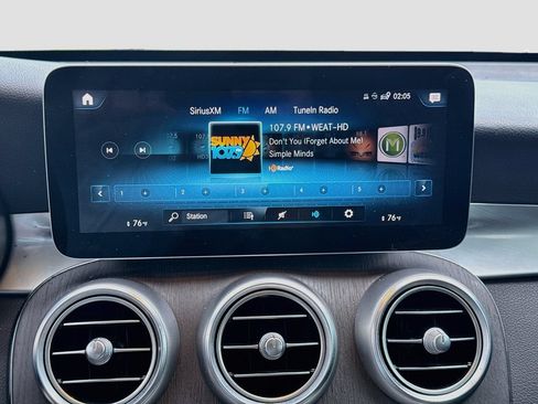 Used 2021 Mercedes-Benz GLC 300 w/ Exterior Lighting Package image 16