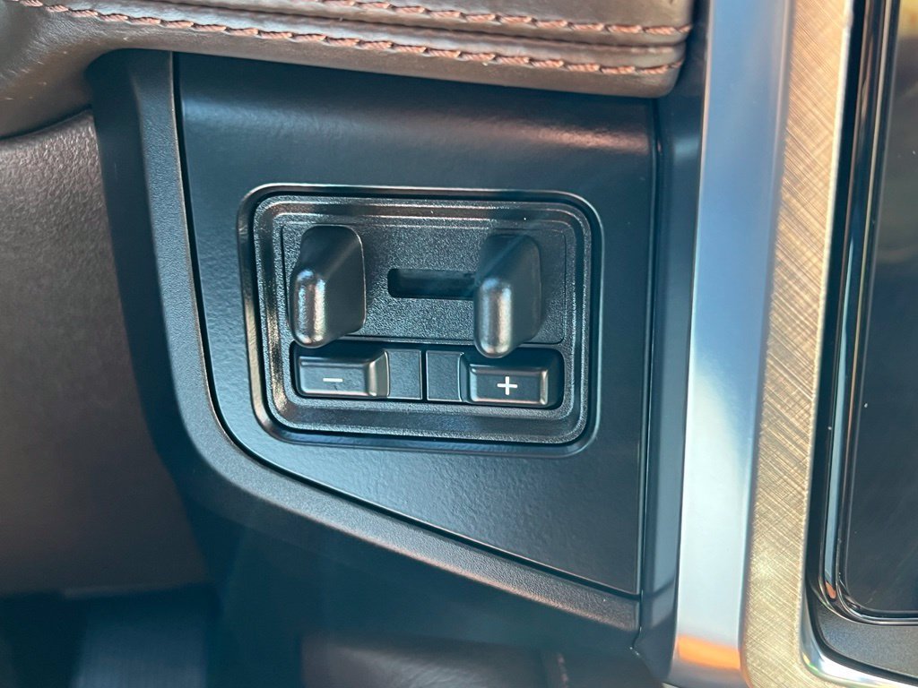 Used 2024 Ford Expedition King Ranch AWD/4WD image 32