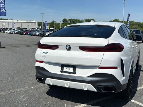 Used 2022 BMW X6 xDrive40i w/ Executive Package AWD/4WD image 6