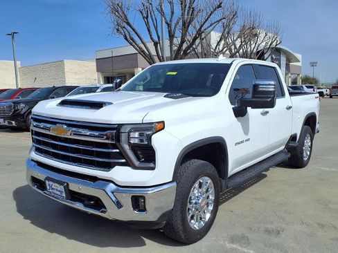 Certified 2024 Chevrolet Silverado 2500 LTZ w/ LTZ Convenience Package image 27