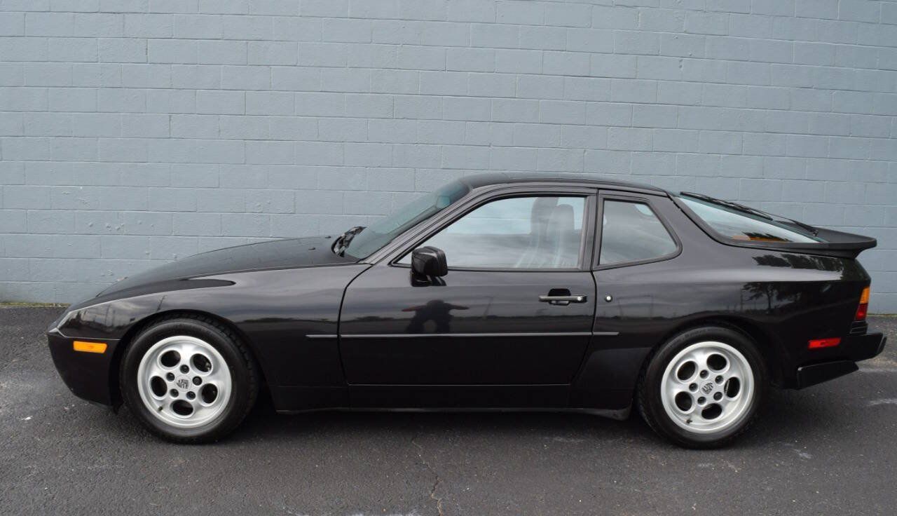 Used 1988 Porsche 944 Turbo Coupe RWD image 18