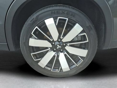 Used 2025 Mitsubishi Outlander SE AWD/4WD image 12