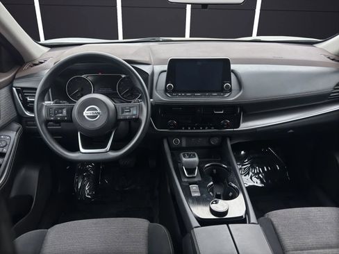 Used 2021 Nissan Rogue SV image 17