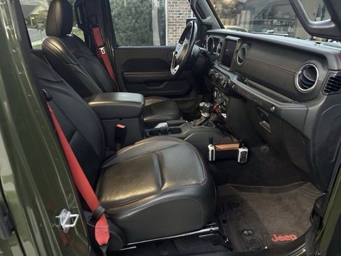 Used 2020 Jeep Wrangler Unlimited Rubicon w/ Quick Order Package 28Y Recon image 9