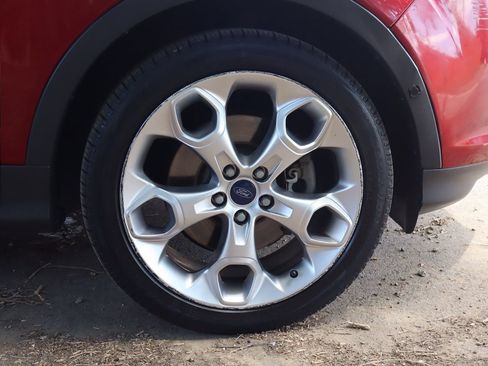 Used 2015 Ford Escape Titanium w/ Equipment Group 301A AWD/4WD image 43