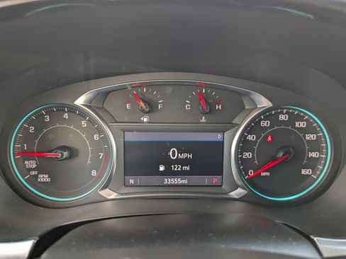 Used 2023 Chevrolet Traverse LT image 23